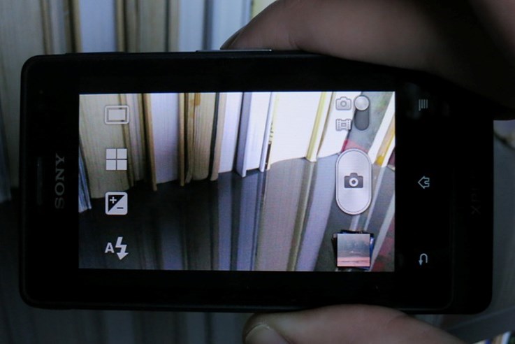 Sony Xperia GO (28).jpg